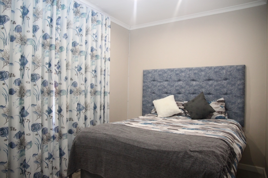 To Let 3 Bedroom Property for Rent in Kidds Beach Eastern Cape